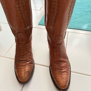 Sanders Python Boots